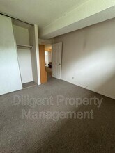 1241 Huntington Cir in Peterborough, ON - Building Photo - Building Photo