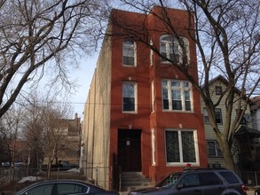 1656 W Erie St in Chicago, IL - Building Photo - Building Photo