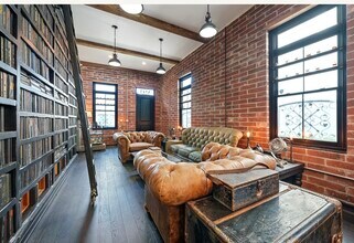 45-45 W Markison Ave in Columbus, OH - Building Photo - Building Photo