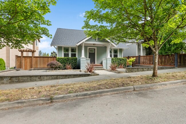 26616 NE Valley St in Duvall, WA - Building Photo - Building Photo