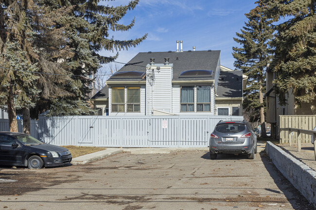 115 13 Av NE in Calgary, AB - Building Photo - Building Photo