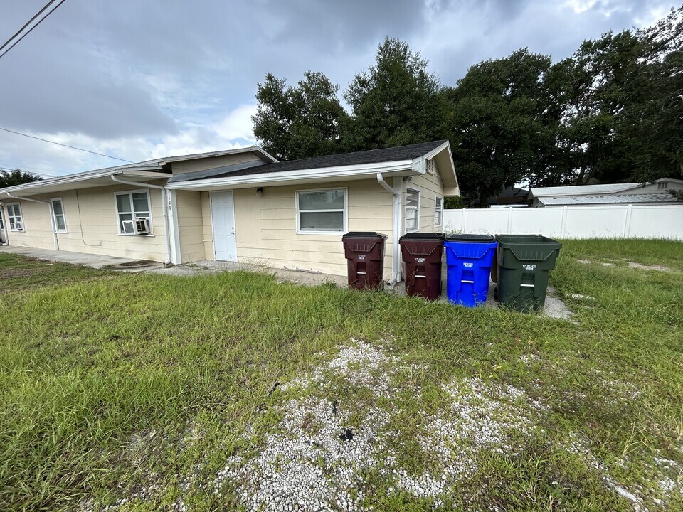 100 12th St in St. Cloud, FL - Building Photo