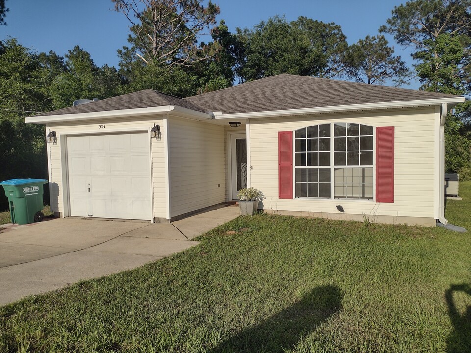 357 Apple Dr Photo