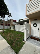 14357 SW 96th Ln in Miami, FL - Building Photo - Building Photo