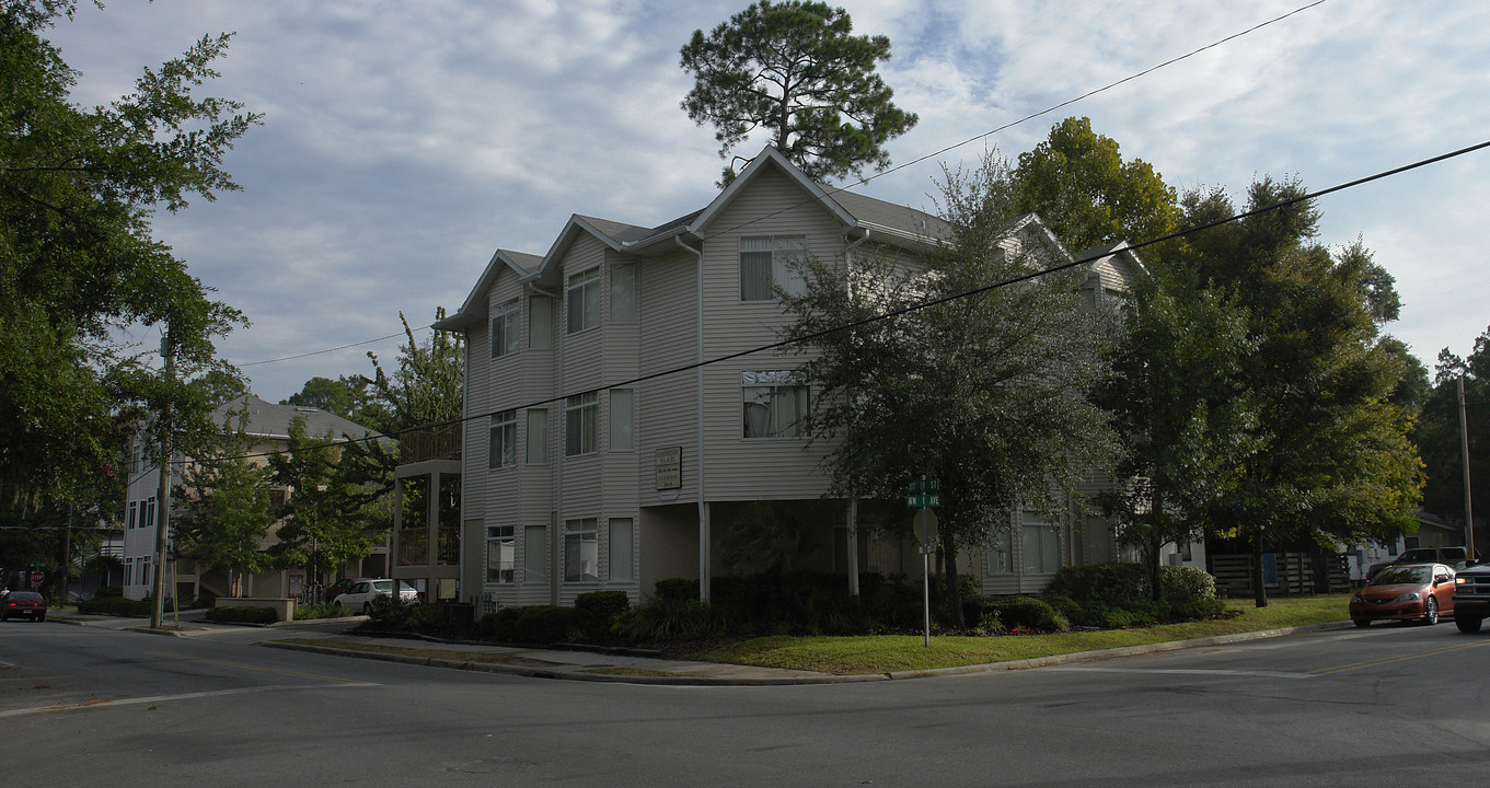 Stadium Central Apartments in Gainesville, FL - Building Photo