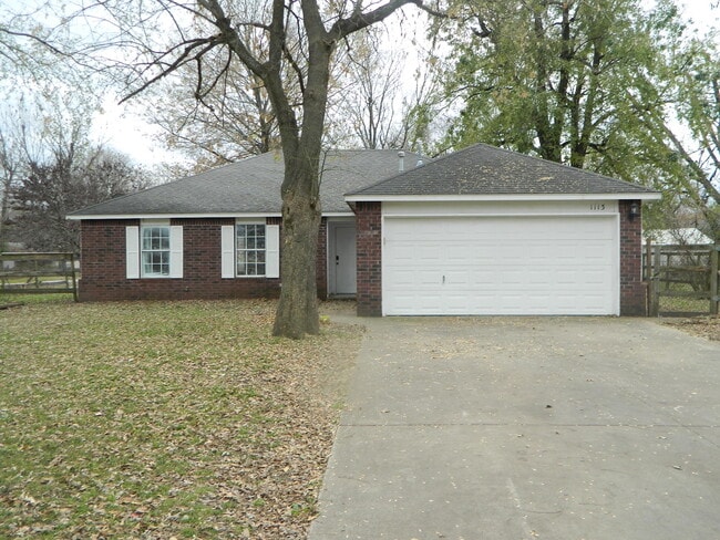 property at 1113 W South St