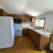 9900 Sharon Pl NW in Rice, MN - Building Photo - Building Photo