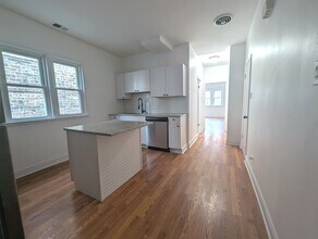 1520 W Melrose St in Chicago, IL - Building Photo - Building Photo