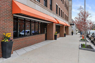 375 Market St in Boston, MA - Building Photo - Building Photo