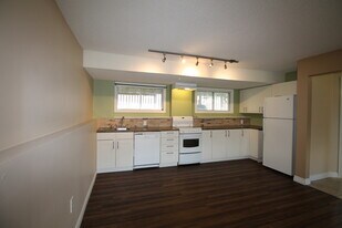 4104-4119 19 Ave NW in Edmonton, AB - Building Photo