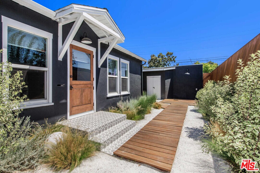 326 4th Ave in Los Angeles, CA - Building Photo