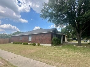 16201 Mones Ln in Leander, TX - Building Photo - Building Photo