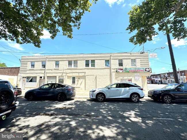 7028 Castor Ave, Unit 2 REAR in Philadelphia, PA - Building Photo - Building Photo