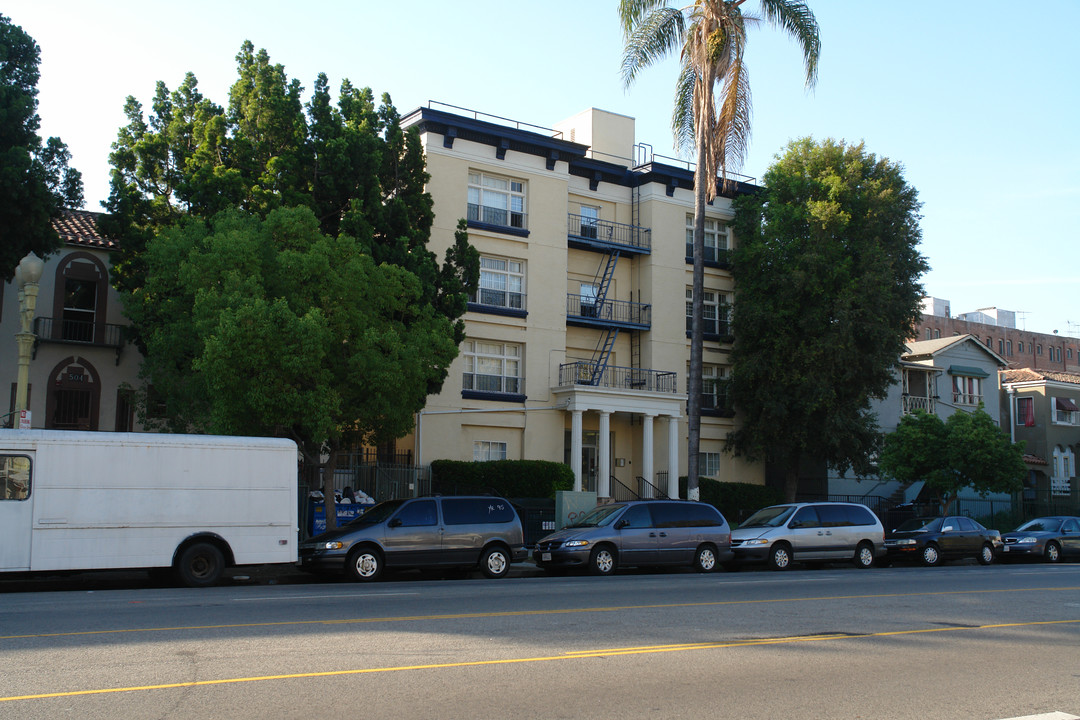 Casa Rampart 11 in Los Angeles, CA - Building Photo