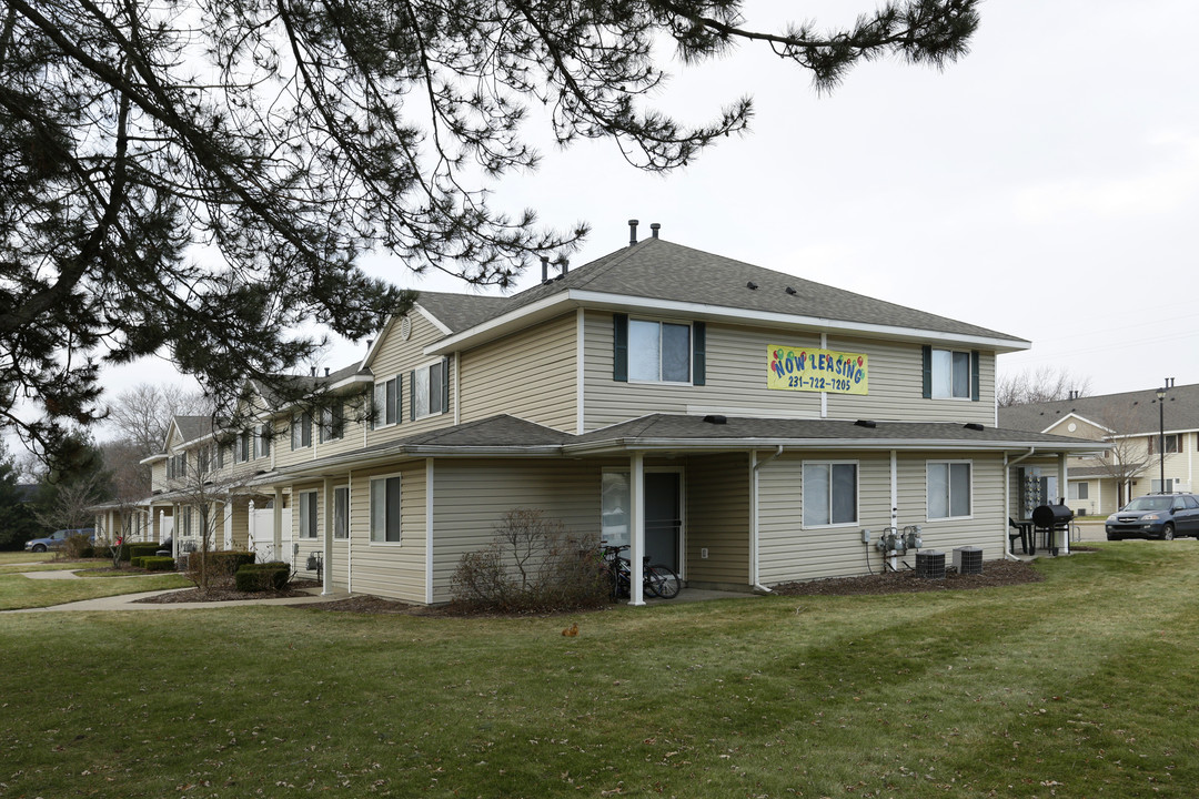 Emerald Pointe in Muskegon, MI - Building Photo