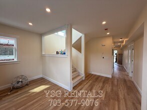 14 Dorr St, Unit #1 in Boston, MA - Building Photo - Building Photo