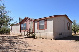 5902 E Calle De La Tierra in Hereford, AZ - Building Photo - Building Photo