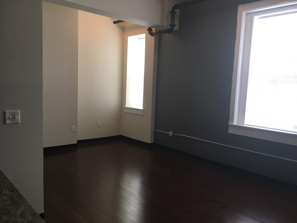 602 N Queen St-Unit -2 in Lancaster, PA - Building Photo