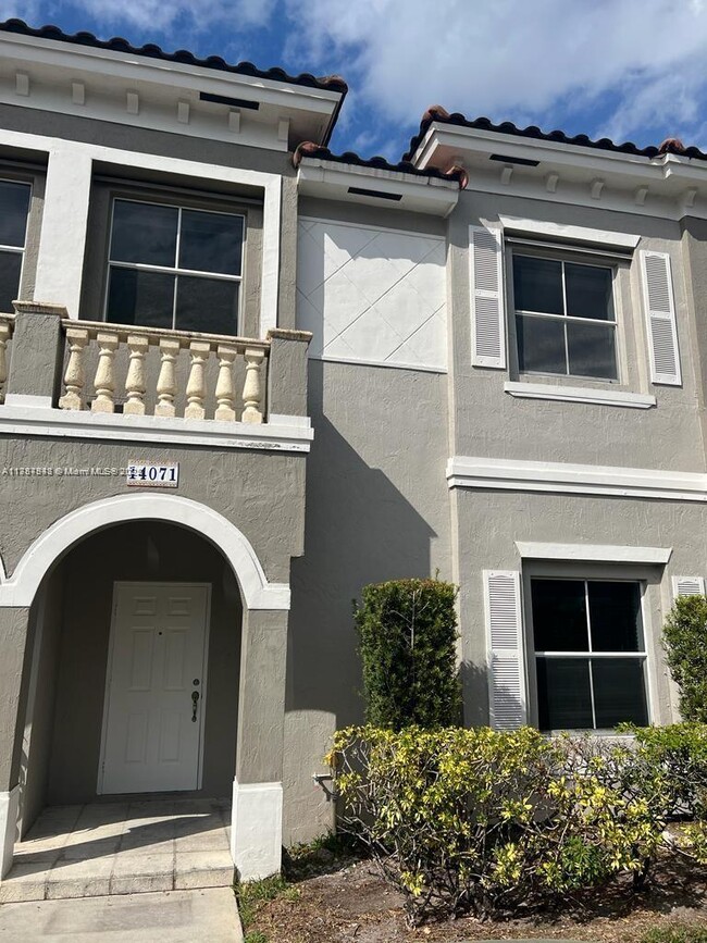 property at 14071 SW 49th St
