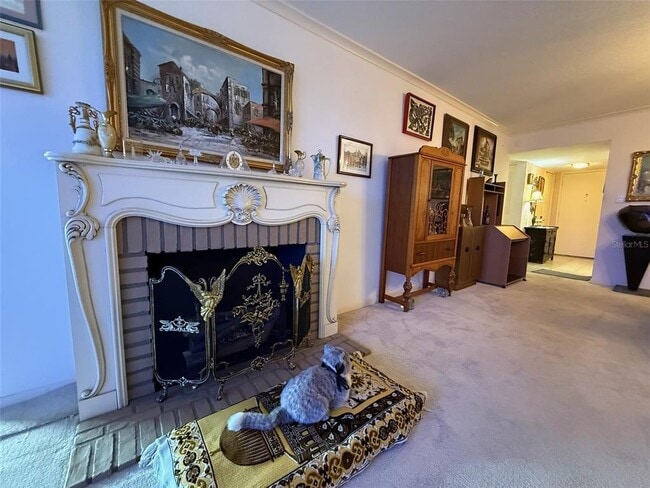 7400 Sun Island Dr S in South Pasadena, FL - Foto de edificio - Building Photo