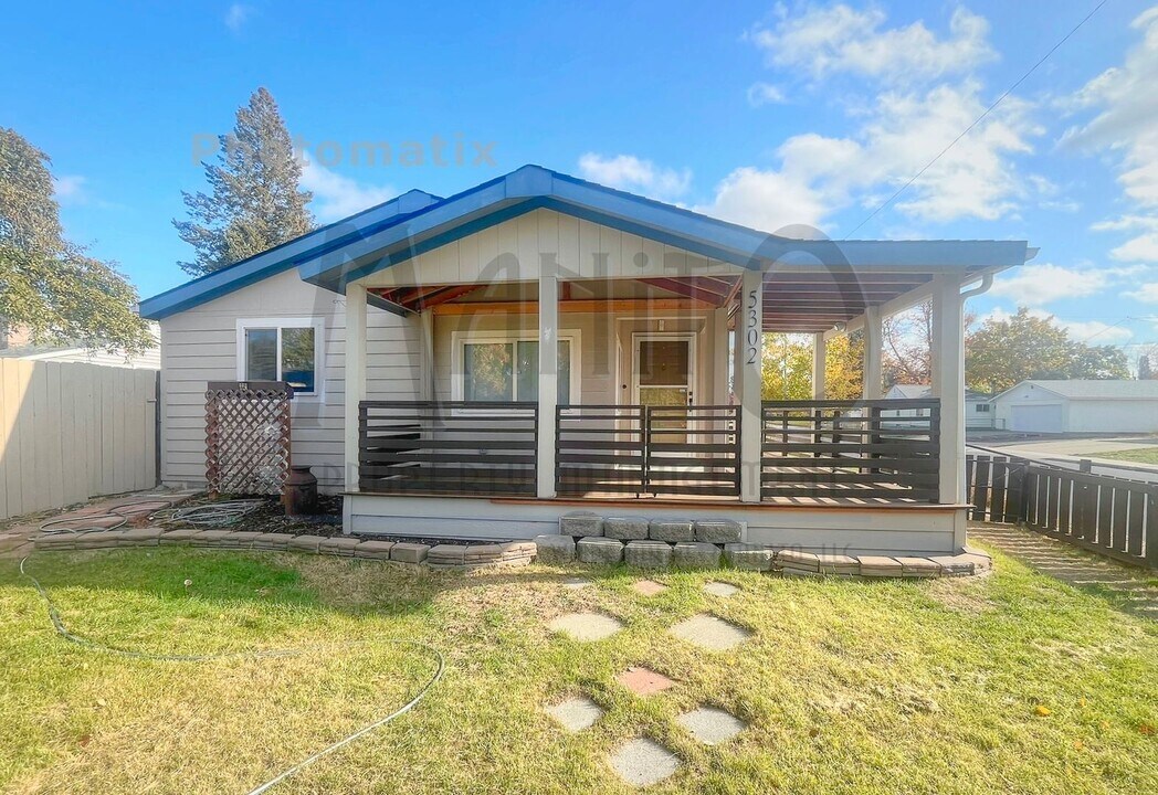 5302 N Elm St in Spokane, WA - Building Photo