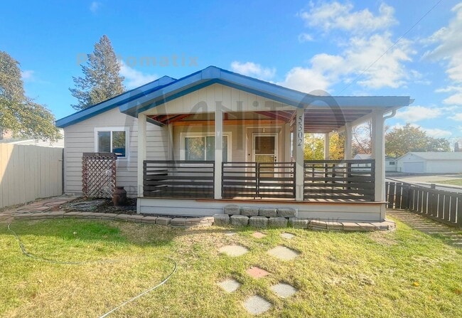 property at 5302 N Elm St