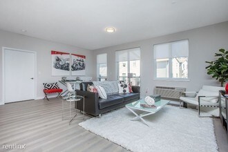 16 Bennett St in Jersey City, NJ - Building Photo - Building Photo