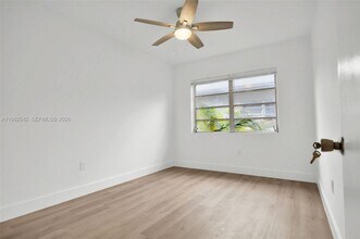 4740 Pine Tree Dr in Miami Beach, FL - Building Photo - Building Photo