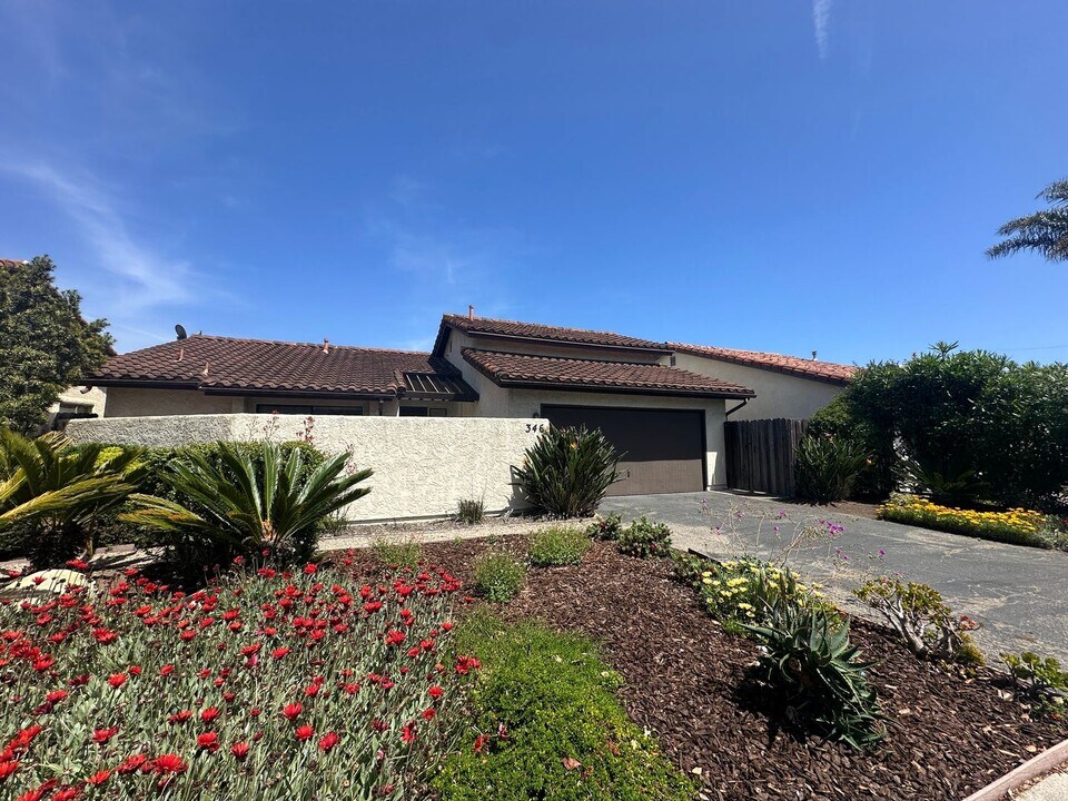 346 Oliver Rd in Santa Barbara, CA - Building Photo