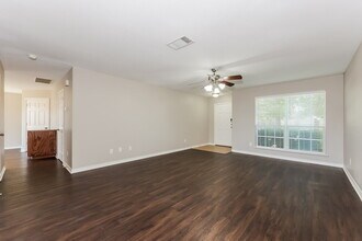 1217 Maplewood Dr in Crowley, TX - Building Photo - Building Photo