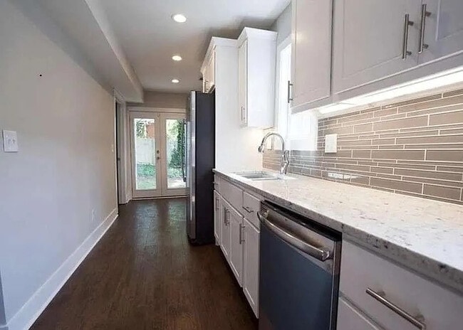 property at 954 Parsons St SW