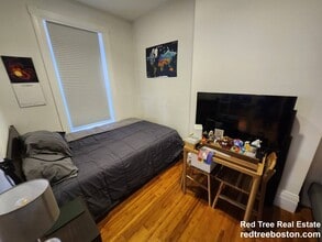 253 Newbury St in Boston, MA - Building Photo - Building Photo