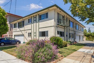 1 Clarendon Rd in Burlingame, CA - Building Photo - Primary Photo