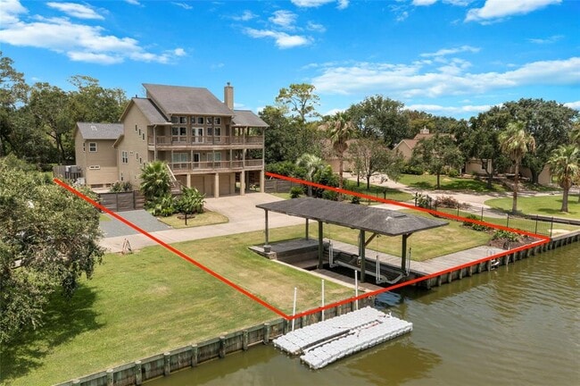 property at 4525 Beacon Hill Dr