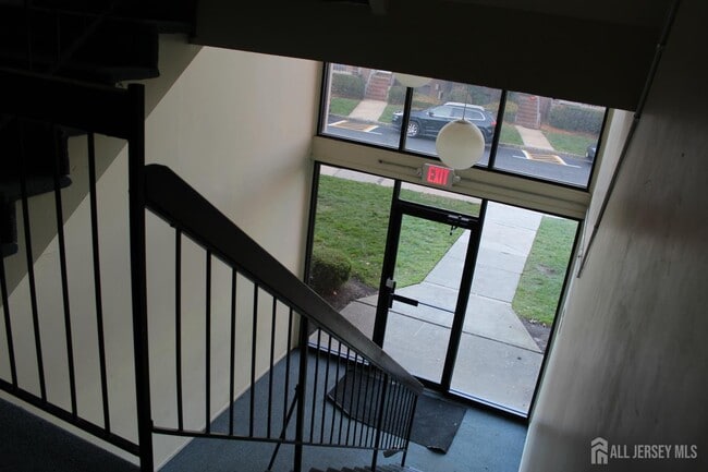 820 Edison Glen Terrace in Edison, NJ - Building Photo - Building Photo