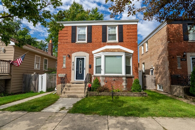 4210 Maple Ave