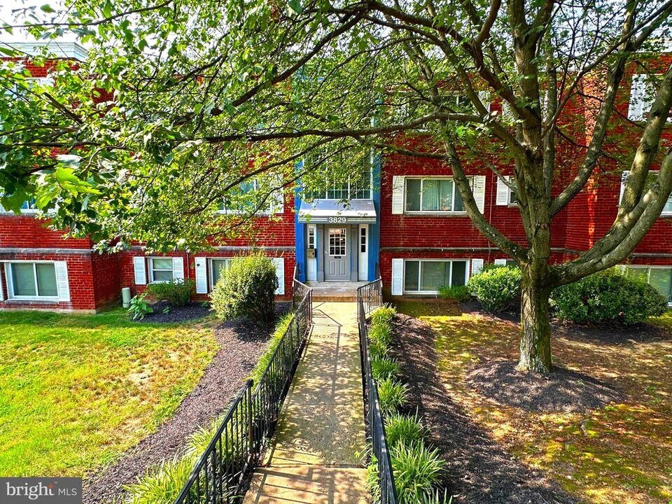 3829 Hamilton St in Hyattsville, MD - Building Photo