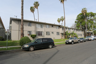 Coco Capri Apartments