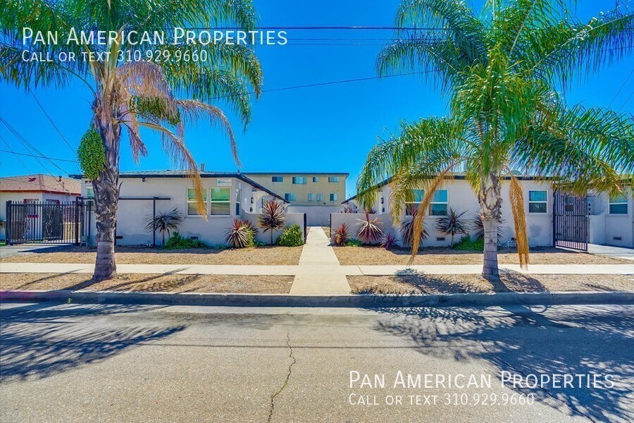 11324 S Truro Ave in Inglewood, CA - Building Photo