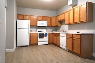 461 N 1st Ave, Unit 461 in Iowa City, IA - Building Photo - Building Photo