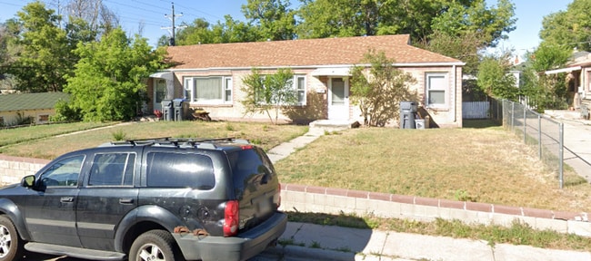 2116-2116 Alexander Ave