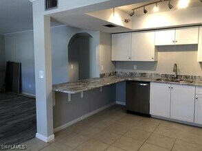 639 SE 13th Ave in Cape Coral, FL - Building Photo - Building Photo