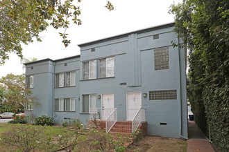 10978 Veteran Ave in Los Angeles, CA - Building Photo - Building Photo