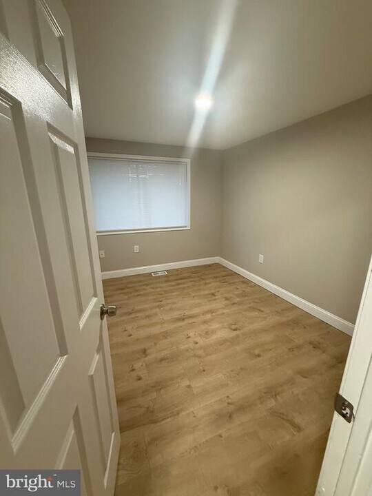 9524 Kilimanjaro Rd in Columbia, MD - Building Photo