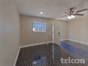 8104 Plunkett Ave in Orlando, FL - Building Photo - Building Photo