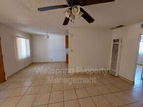 213 Panamint Ave in Ridgecrest, CA - Building Photo - Building Photo