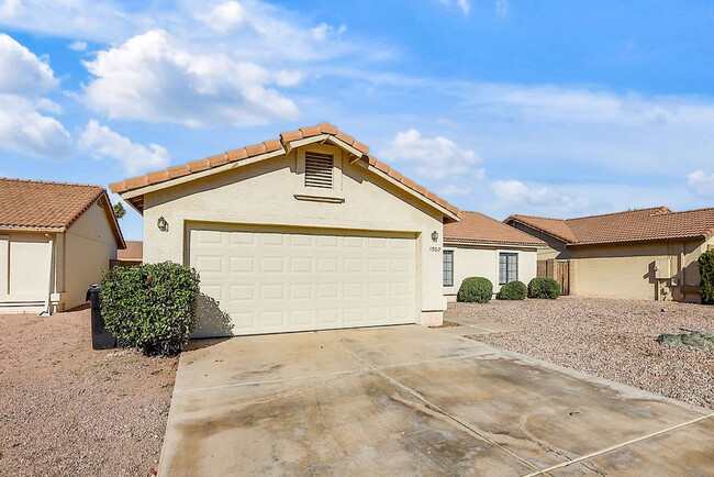 property at 1302 E Princeton Ave