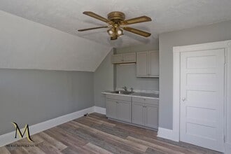 122 Fort Pleasant Ave in Springfield, MA - Building Photo - Building Photo