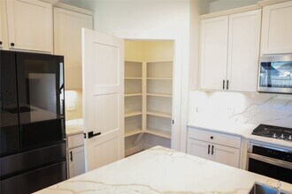 22502 Petrizzi Ln in Katy, TX - Building Photo - Building Photo