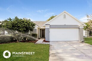 618 Queensbridge Dr, Unit 10-U in Lake Mary, FL - Building Photo